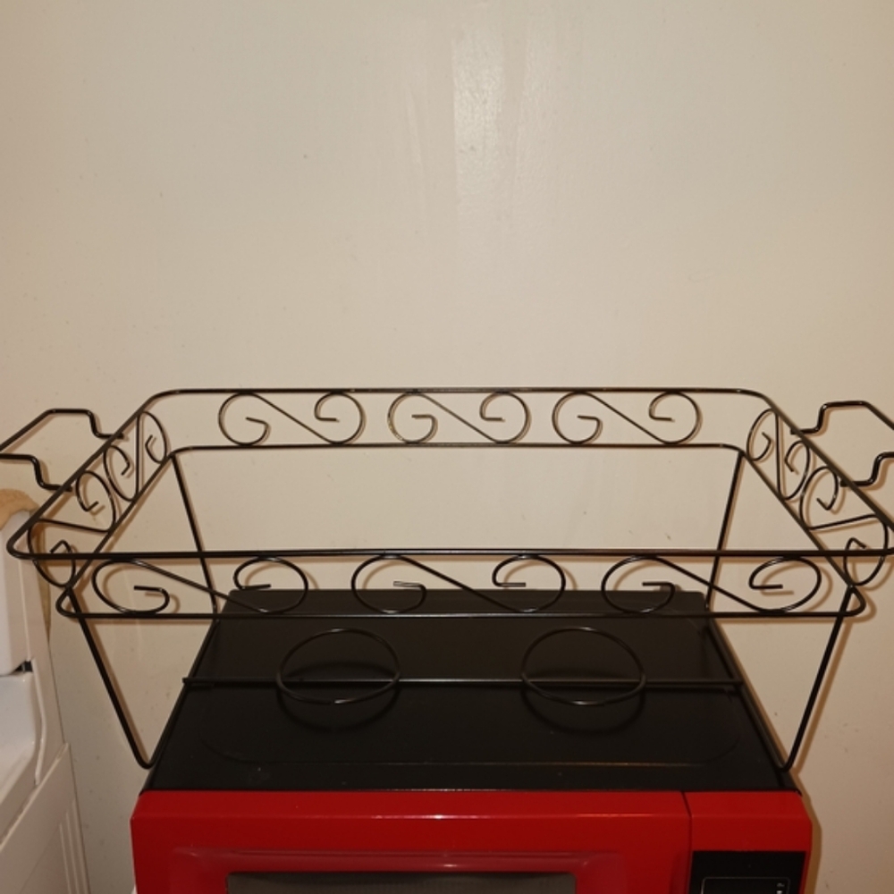 Metal chafing stand